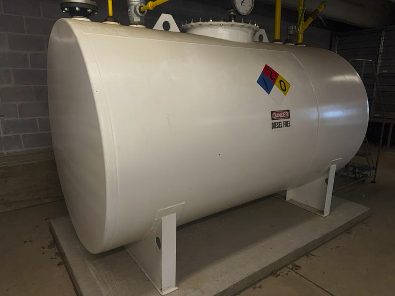1500 gallon Indoor horizontal above-ground steel diesel fuel storage tank, UL identification plate year 2005