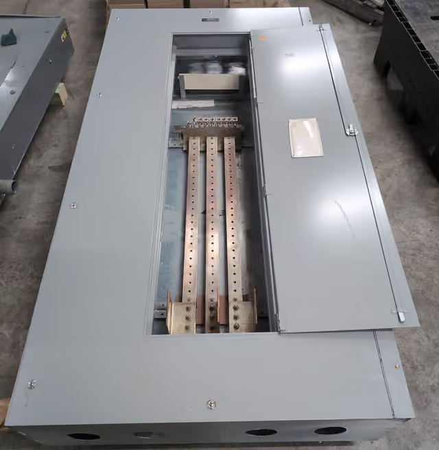 1200 Amp. GE, CCB, Panelboard, 480Y/277 Volts, MLO 42 Cir NEMA 2