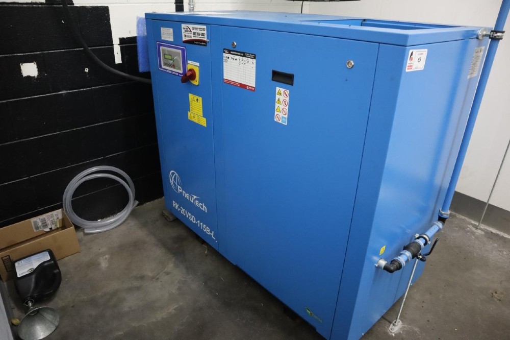 20 HP, 80 cfm, Pneutech #RK-20VSD-115B-L, rotary screw air compressor, 115 psi, variable speed, 2020