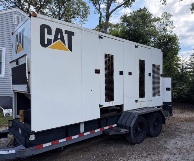400 KW Caterpillar #XQ400, Mobile Diesel Generator, dual voltage, 1800 RPM, EMCP 4.2B digital control panel