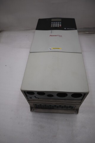 30 HP Allen-Bradley #20BE032A3AYNANC0, powerflex 70 variable frequency dri