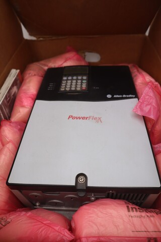 Allen Bradley 20AD022A3AYNANNN 15 HP PowerFlex 70 Allis-Chalmers VS Drive 480V STOCK 4629