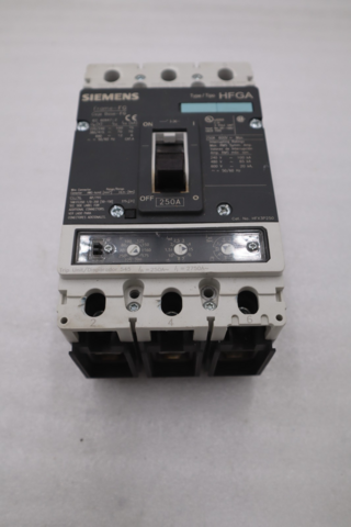 Siemens 3VL3125-2GE33-0AA0 250A Circuit Breaker 600V HFX3P250F HFGA 250 Amp 3P-N