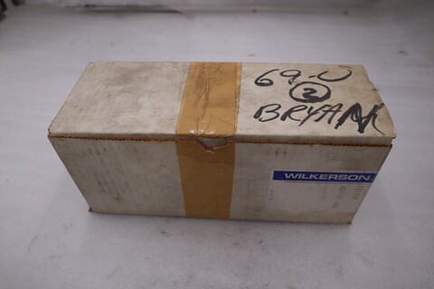 New wilkerson m21-03-000 coalescing filter m21-03-000 stock 6067
