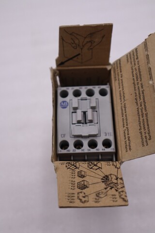 New allen bradley 700-cf310zj ser. a 24vdc 20a contactor auxiliar stock h681a