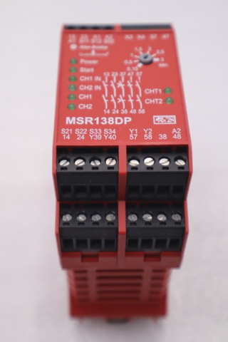 Allen-Bradley Bradley 440R-N23132 SER C Safety Relay GuardMaster MSR127TP, new, STK L-241C