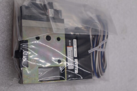 Smc nzm133ht-k5l0z-e55cl vacuum ejector w/ valve and switch #l-389-a