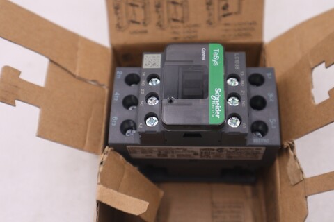 NEW OPEN BOX Schneider LC1D38G7 Contactor AC120V LC1D38G7 STOCK 6079