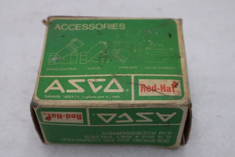 New in box - asco solenoid valve 1/4" 110/120v. coil 8262b210 - stock gf660a