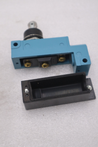 Honeywell bzg1-2rn80 limit switch stock #gf-688a
