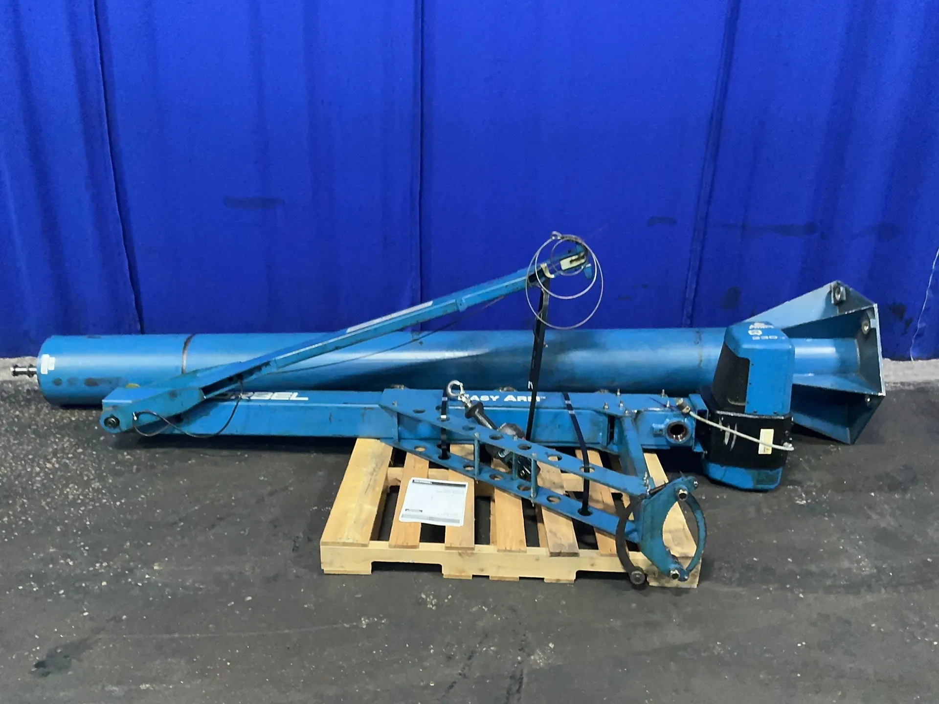 .165 Ton, Gorbel #G-FORCE-Q, jib crane, 162" span, 144" height under boom, 13" column width (4 available)