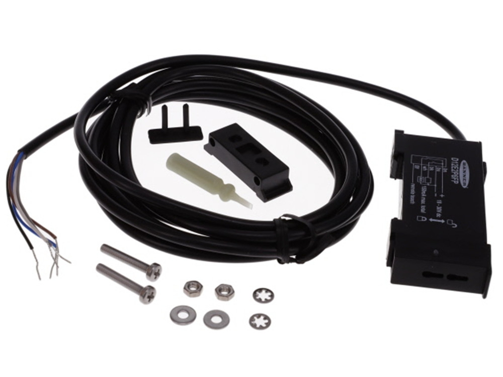 Banner D12E2P6FP 50839 EXPERT Series Plastic Fiber Optic Sensor, NEW