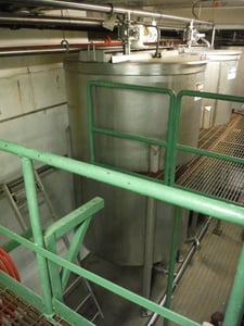 1400 gallon 316 Stainless Steel single wall tank, 66" diameter x 96" deep, flip up covers, cone style bottom