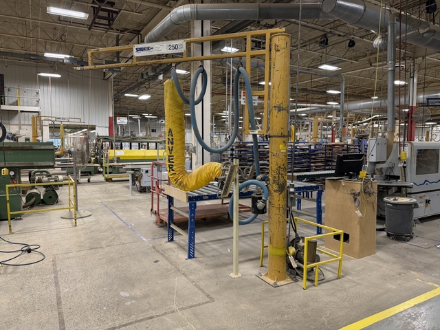 250 lb. Anver, Vacuum Lift, w/ Spanco jib crane, (2) 16" x 6" vacuum pods, 7' max. lift, 10' max. travel, 5