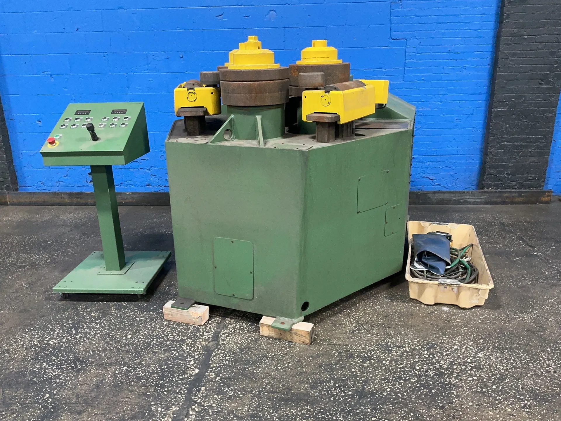 Pullmax #Z41, angle roll, digital display, wiring schematic, control pedestal