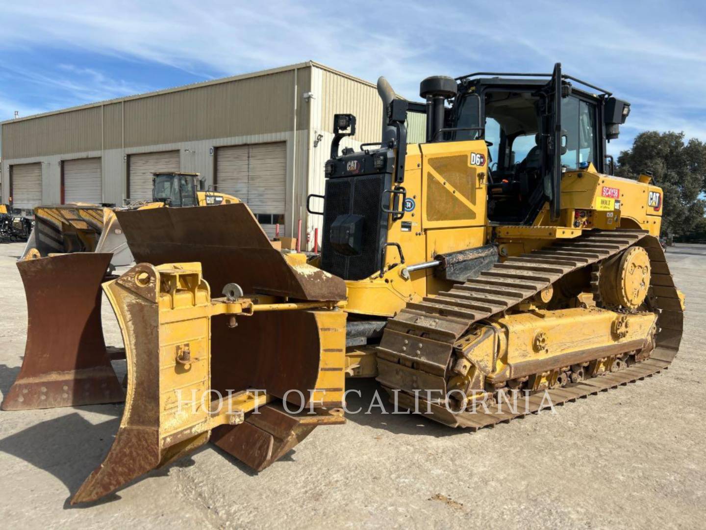 Caterpillar D6-20XEVP, 1790 hours, S/N: LRG01045, 2022