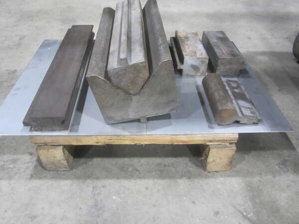 15-1/2" L, Male & female press brake die set, 5" die opening, 6-1/2" x 5-1/8" female, 2-7/8" x 2-3/4" male