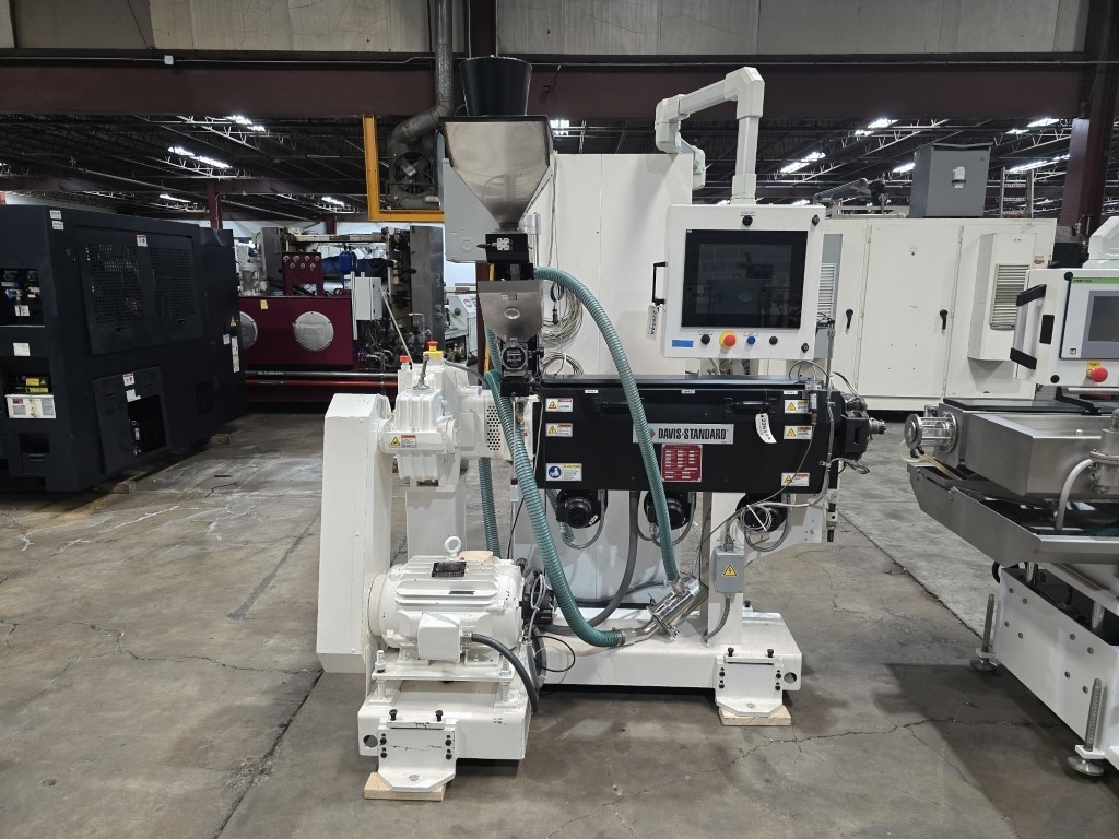 2" Davis Standard #Super-Blue, single screw extruder, 24:1 L/D, air cooled, 3 barrel zones, 5 die zones, 20
