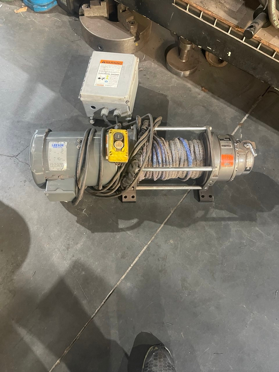 Columbia Winch #WK17000-4A12-L-02, 17000 lb. capacity, 10" drum, 3-HP, 208-230/460 V, 3-PH
