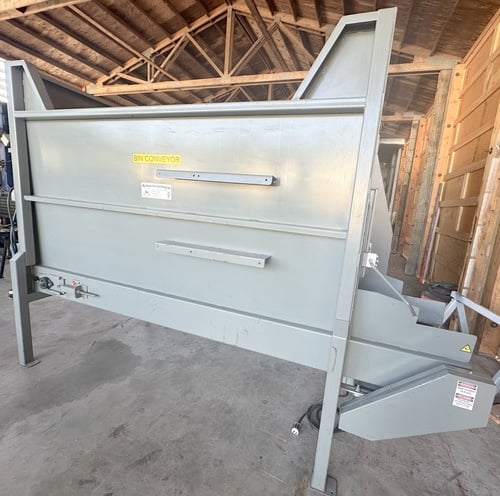 9' x 56" Wurdinger, Live Bottom Feed Hopper Bin, 18" discharge metering chain conveyor, rotating spiked