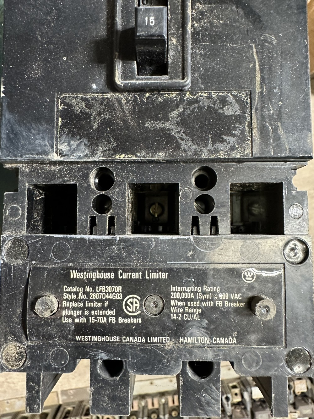 15 Amps, Westinghouse, Molded Case Circuit Breaker, 3-Pole, 600 VAC Max., Non-Adjustable / Fixed Trip
