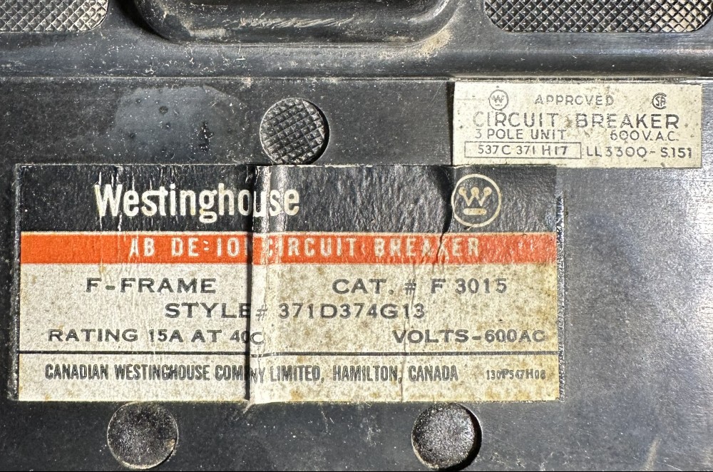 15 Amps, Canadian Westinghouse, Circuit Breaker, 3-Pole, 600 VAC Max., Non-Adjustable / Fixed Trip