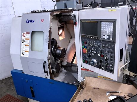 Daewoo Doosan #Lynx-210A, CNC lathe, 20.1" swing, 11" turning diameter, 13" machining length, 6" chuck, 1.7"