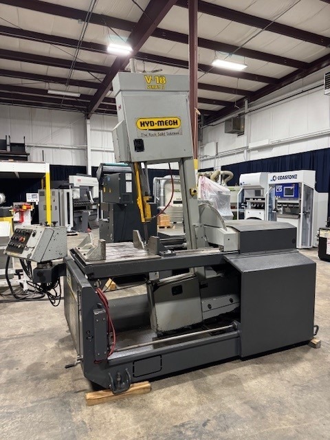 31" x 18" Hydmech #V18-45, Vert Band Saw, 7.5 HP, 1-1/4" blade, digital read out, 2004