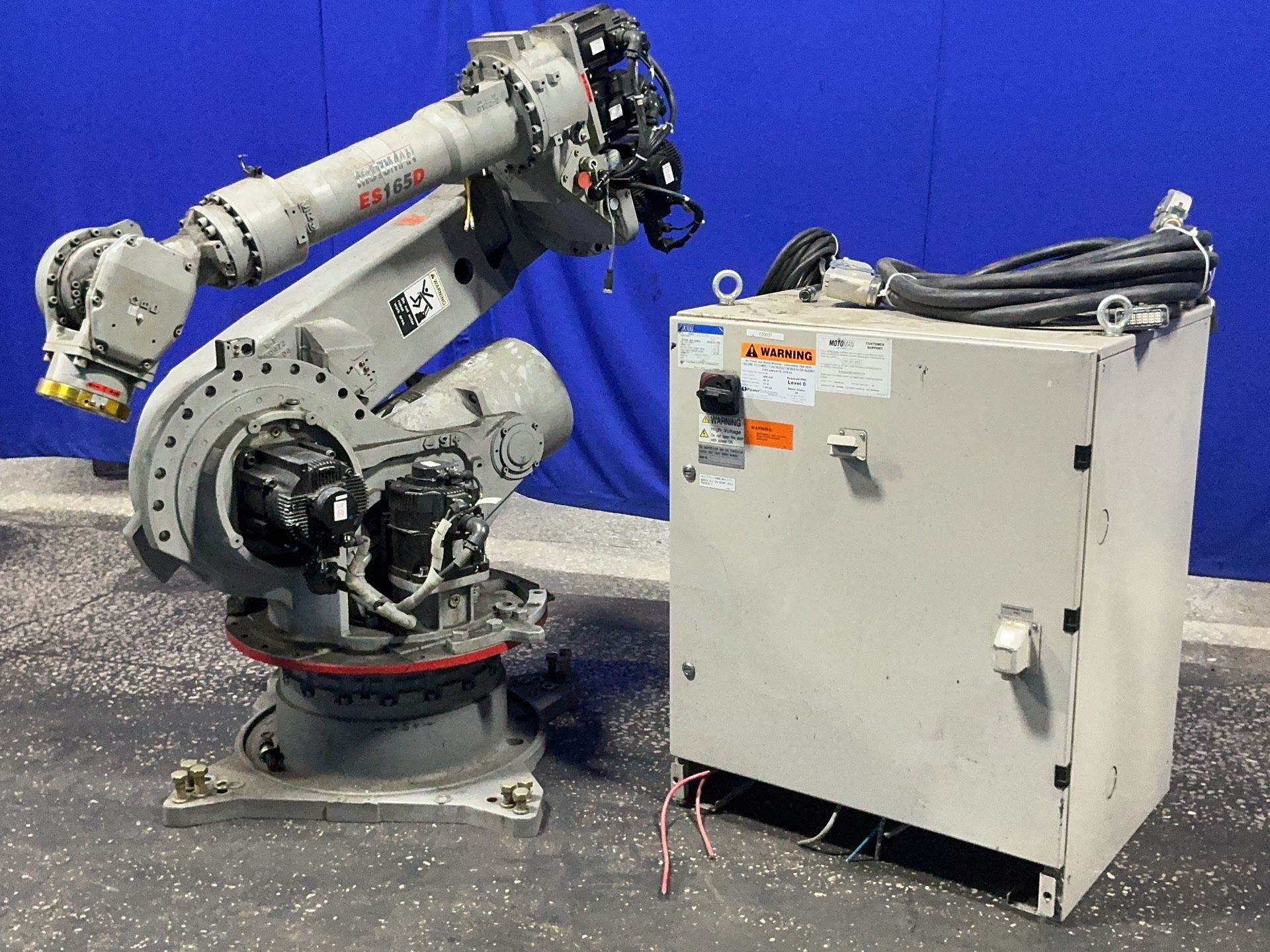 Yaskawa Motoman, YR-ES0165D-A00, Industrial Robot, w/ ERDR-ES0165D-B00, JZRCR-YPP01-1 teach pendant, 5.0 KVA
