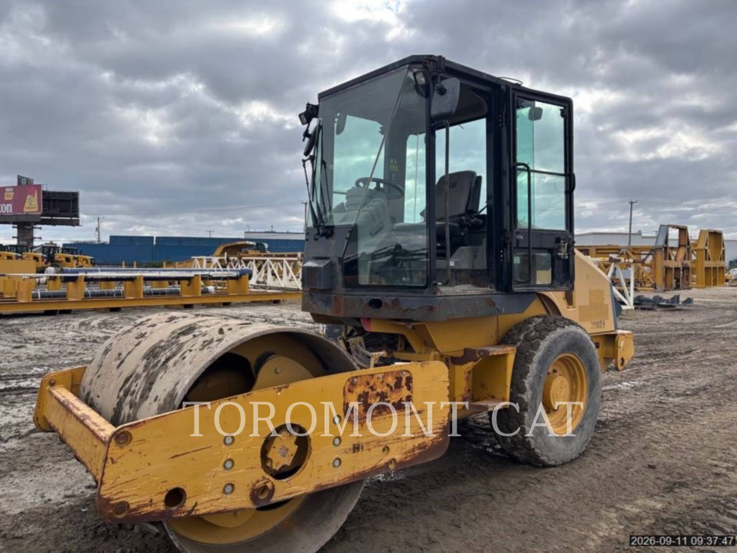Caterpillar CS44, Compactor, 3394 hours, S/N: M4C00395, 2012