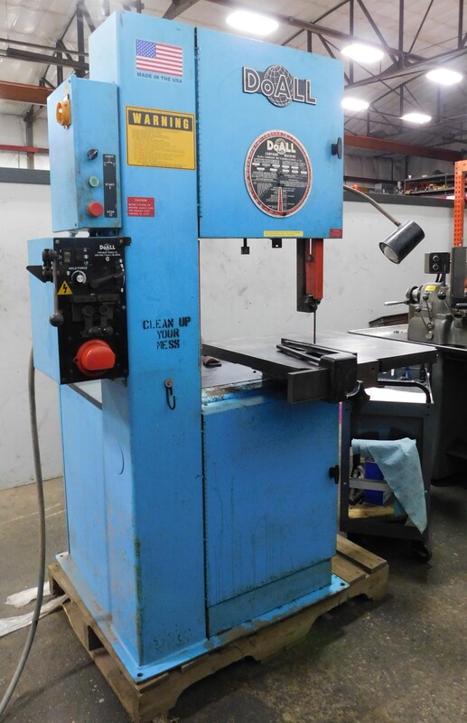 DoAll #2013-V, vertical band saw, carbide guides, squaring arm, 2 speed variable speed drive, work light