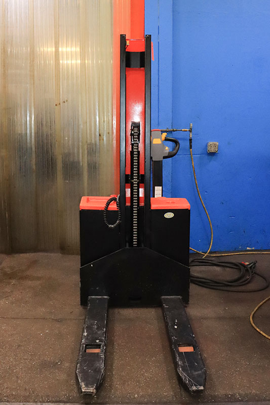 2200 lb. Presto-Lift #Powerstak-PPS2200-62NFO-27, powered stacker, 62" lift height, 27" fork width, 24" load