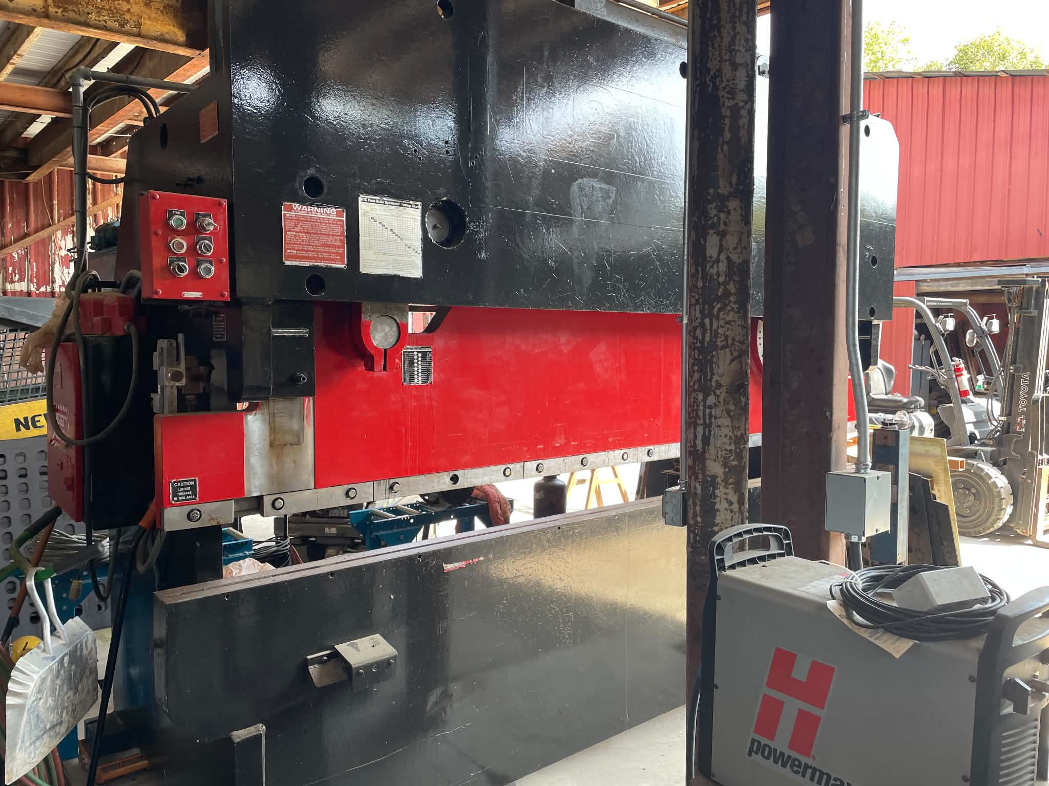 200 Ton, HTC #200-12H, hydraulic press brake, 12' overall, 10' 5" between housing, 5" stroke, 11.5" open, 8"