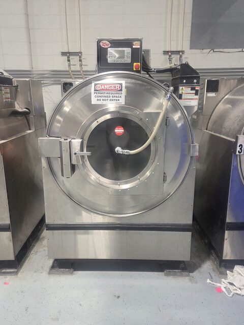 Image for 150 lb. Unimac #UWN150T3, Open Pocket Washer Extractor, Uni-Linc Control, VFD, hard mount, 200-240 V., 3 Ph., 2009