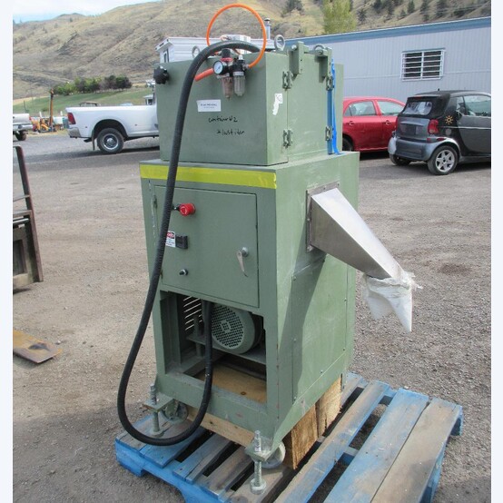 7.5" x 1" Plastic Strand Pelletizer, 6" diameter discharge, 10 HP electric motor drive, mounted on 6" caster