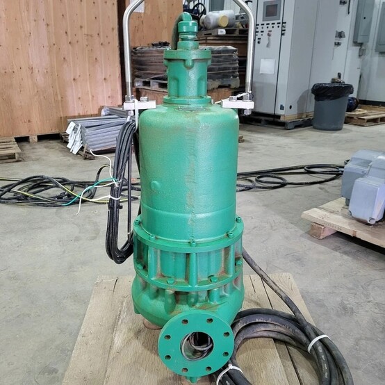 790 GPM @ 232' TDH, Pentair Hydromatic #S4LRC4000M5-2, Submersible Pump, 4" discharge, 6" impeller diameter