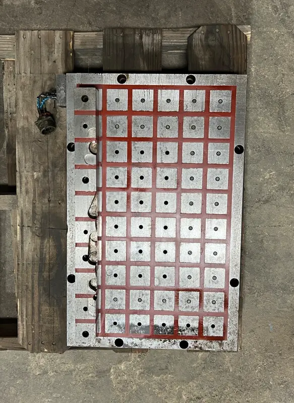 25" x 15-7/8" Makino #A-77, electromagnetic chuck, 24-7/8" x15-3/4" milled area, 5-1/4" overall height