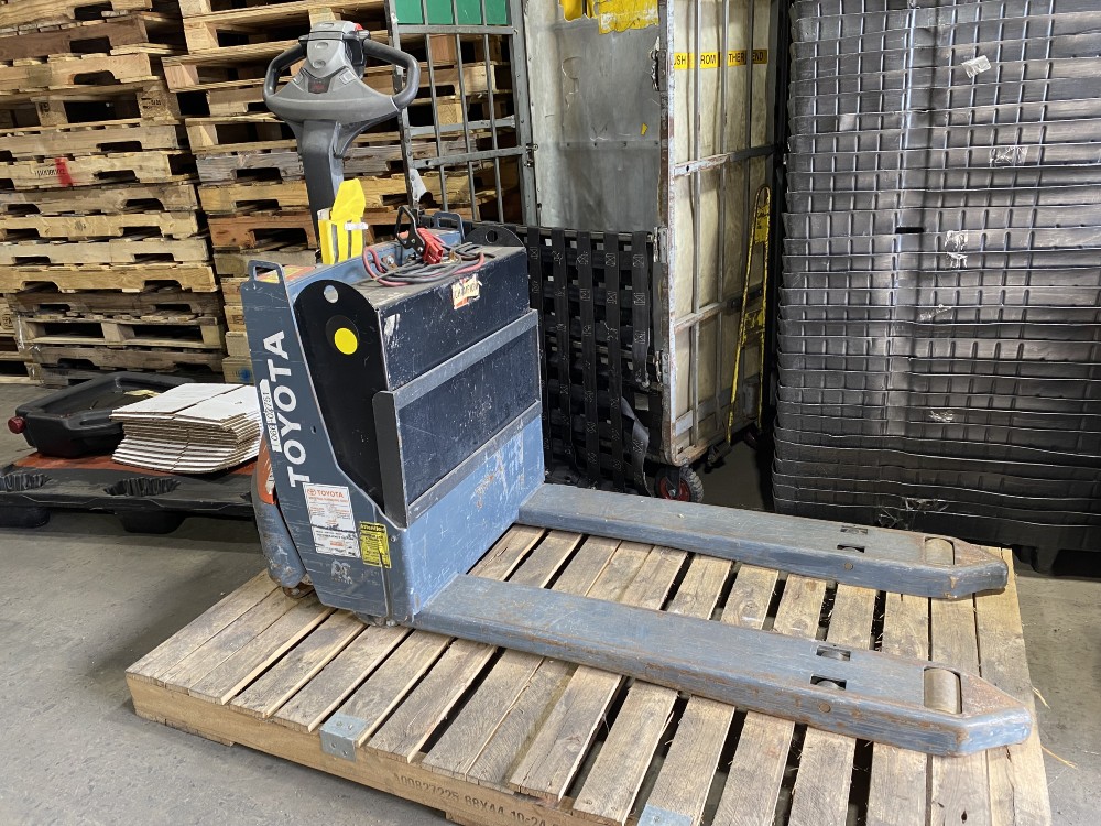 4500 lb. Toyota #8HBW23, Electrical Pallet Jack, 2022