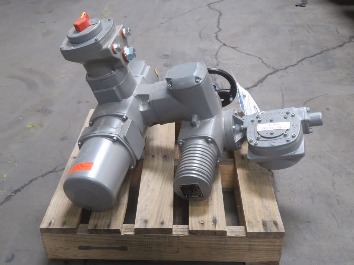 Auma #AC-01.2, valve actuator, 60-250 Nm torque, 4-180 RPM, SA 07.6 multi-turn actuator, GS 63.3 worm