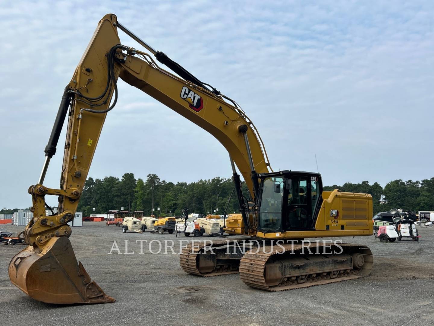 Caterpillar 340-08, 3043 hours, S/N: GDZ20002, 2024