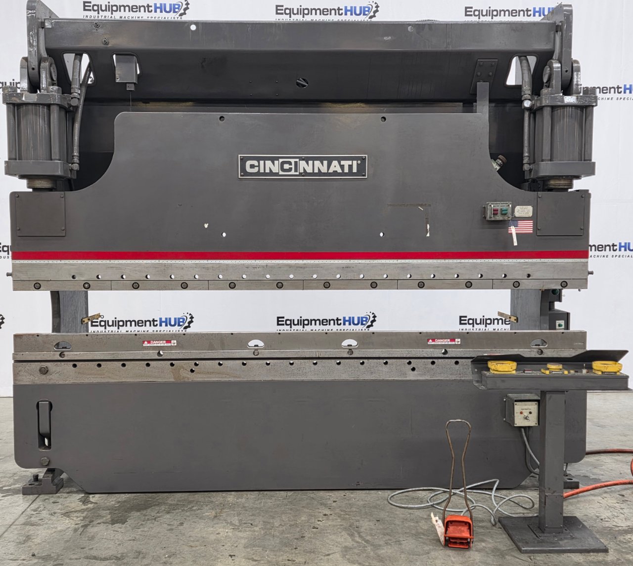 175 Ton, Cincinnati #175CB-10, hydraulic press brake, 12' overall, 126" between housing, 10" stroke, 8" throat