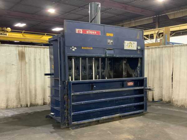 60" x 30" x 45" Piqua #30, cardboard baler, 6" cylinder diameter, 4" rod diameter, 2200 psi, bale ejector, 10
