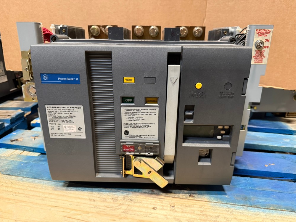 General Electric PowerBreak II SSD16B216, 1600 Amp. 600 Volts 3 Pole Circuit Breaker (7 Available)