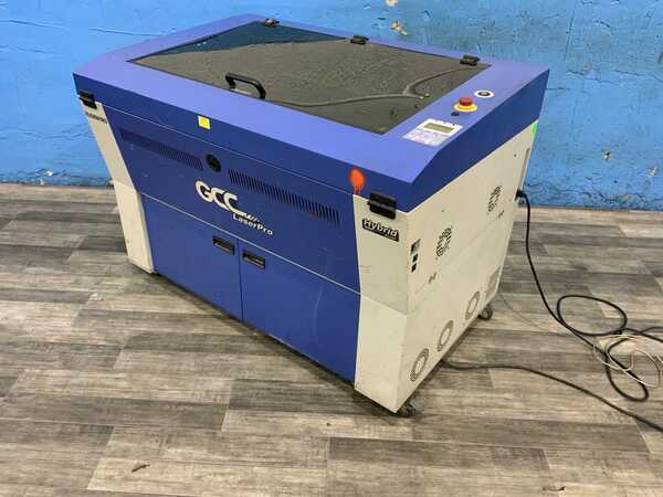GCC Larer Pro #Spirit-GLS Hybrid, Co2 laser, 60 watt, 40.3" x 27.7" table, air cooling, 2018