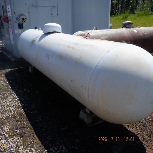 1000 gallons, American Welding and Tank, 250 psi horizontal bullet, 41" diameter, sweet, -20&deg;F MDMT, 1999