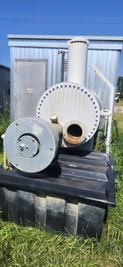 0.5 MMBTU/hr Sweet Heat Medium, 6" x 12', 3130 psi, w/ 16" x 7.6' separator at 1440 psi, 1999
