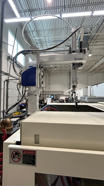 Yushin #HOP-FIVE-550XC-GIIB, sprue picker / injection molding ta, 21.65" vertical stroke, 3.54" kick stroke