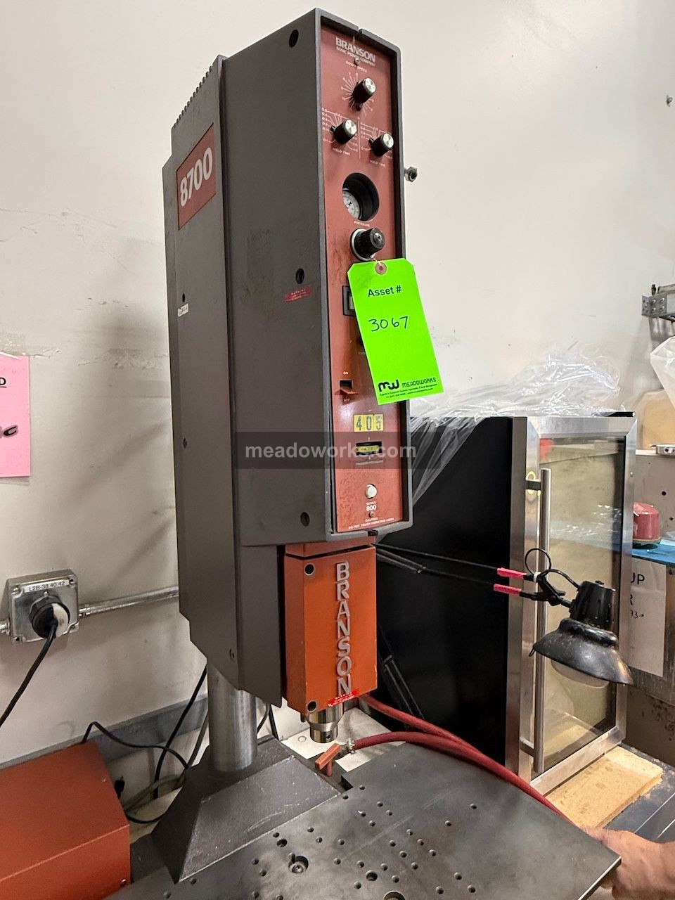 Branson #8700, Ultrasonic Welder, column-mounted actuator, drilled & tapped fixture plate, power control