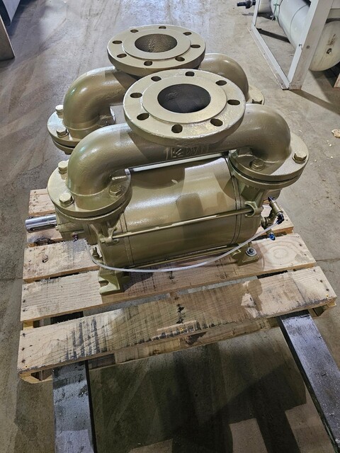 450 CFM, Dekker #DV0450D-KA2, Liquid Ring Vacuum Pump, 25 HP, oil bath bearings