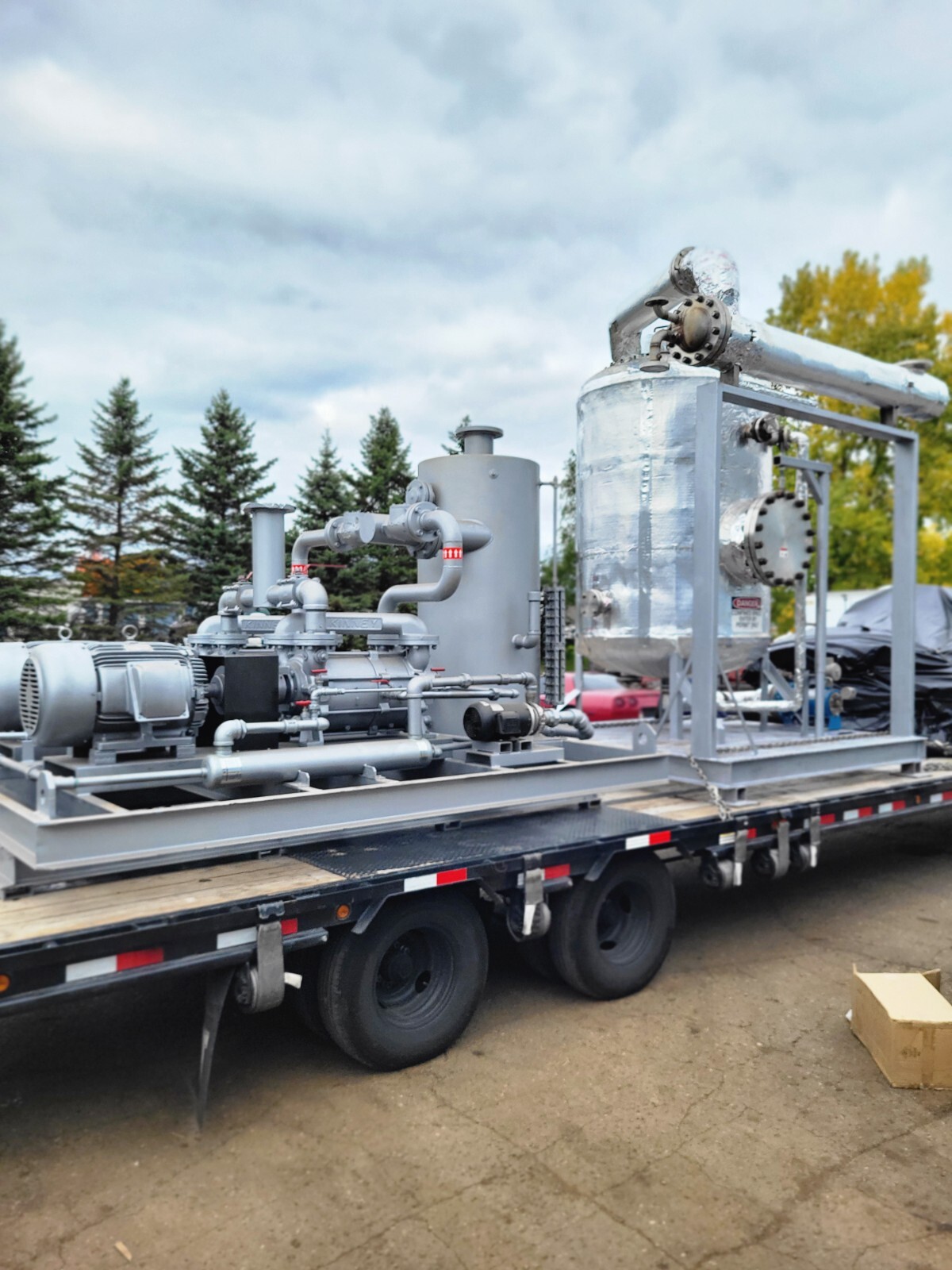 1100 CFM, Kinney #KLR-550, Dual Stage Stainless Steel Distillation Vacuum Skid, 100 HP, 29" HgV, explosion